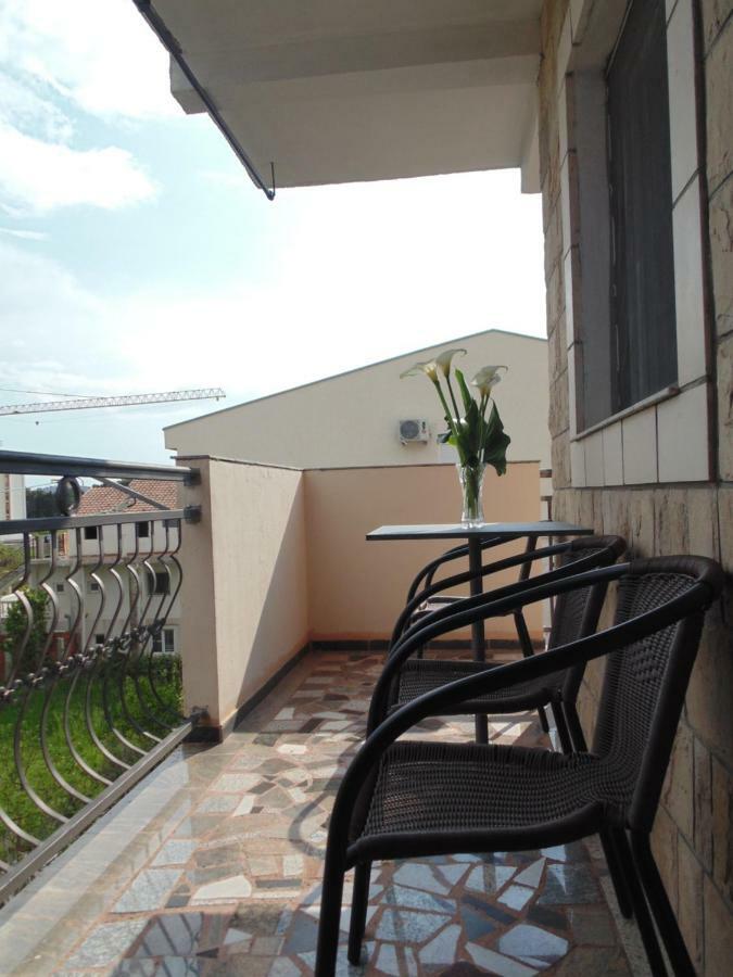 Apartments Luna Bar Esterno foto
